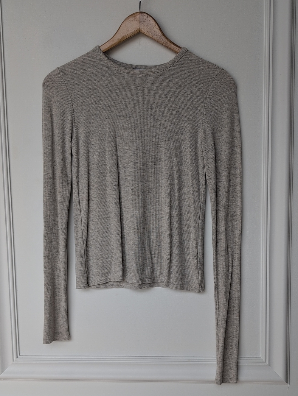 Splendid Heathered Light Gray Long Sleeve Tee